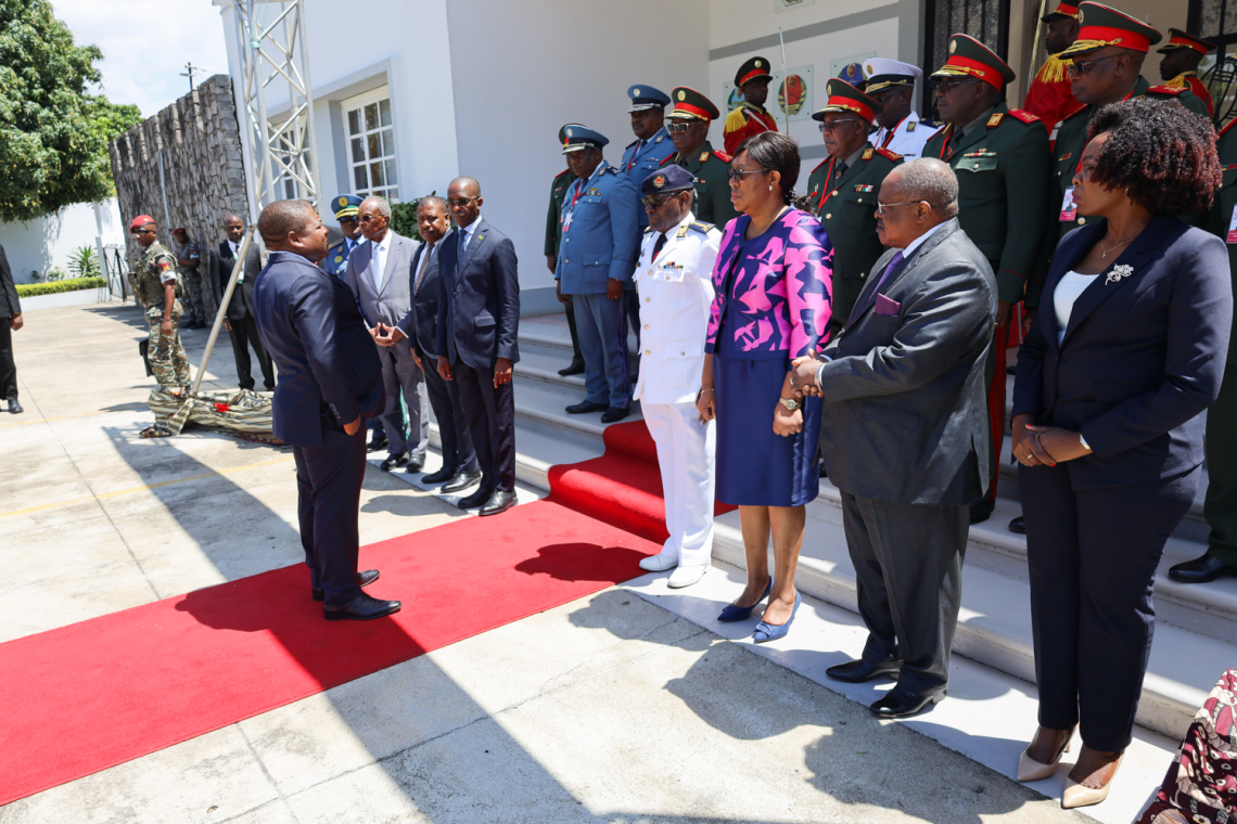 MDN deve reestruturar hospitais militares